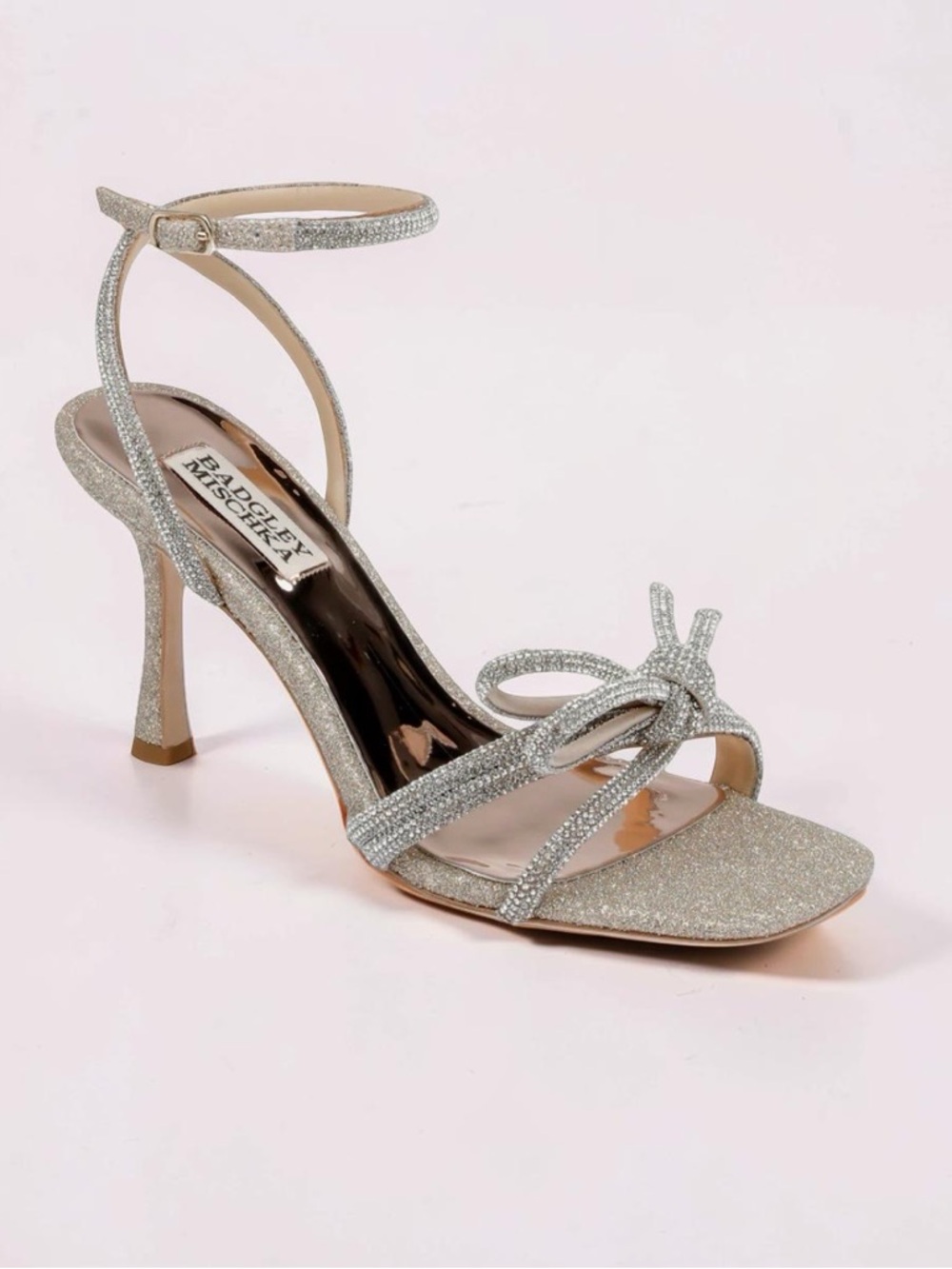 Badgley Mischka Effie Champagne Glitter Strappy Bow Heels 7.5 NWT